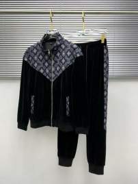 Picture of LV Sweater Suits _SKULVM-3XLomtr1040824